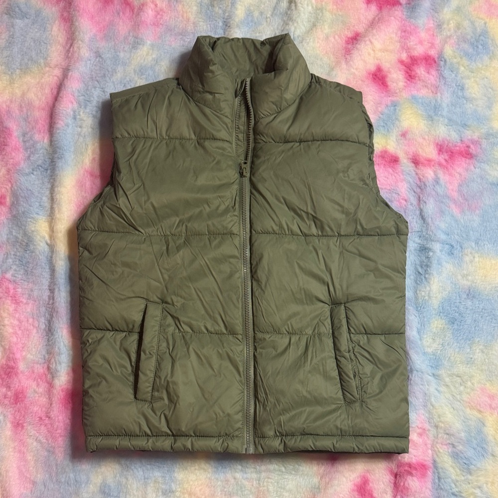 2/$10  Boys sz Large 14/16 Xersion Sage Green Vest